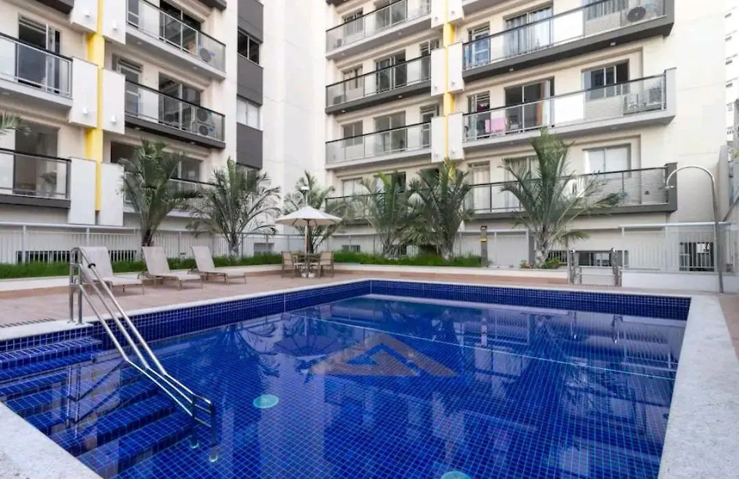 Apê moderno com varanda, piscina e academia-1
